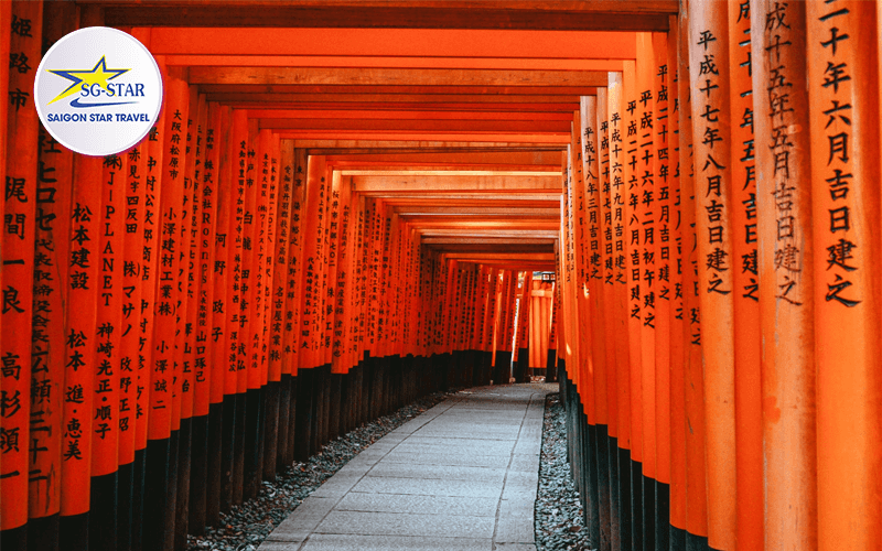 Ghé thăm Đền thờ Fushimi Inari