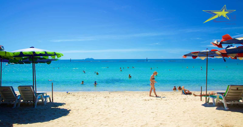 Tắm biển Jomtien trong tour du lịch Tết Thái Lan 2023