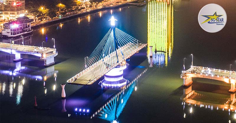 Ngắm cầu quay sông Hàn về đêm