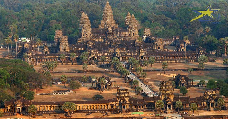 Cảnh quan Đền Angkor Wat nhìn từ trên cao