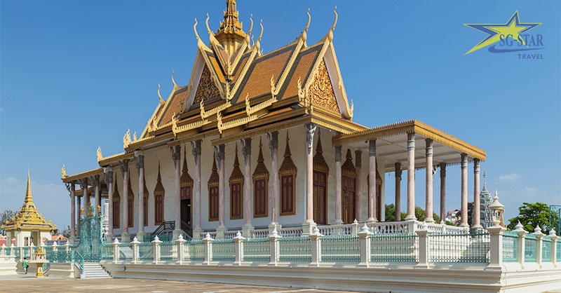 Chùa Bạc trong khuôn viên Hoàng Cung Campuchia