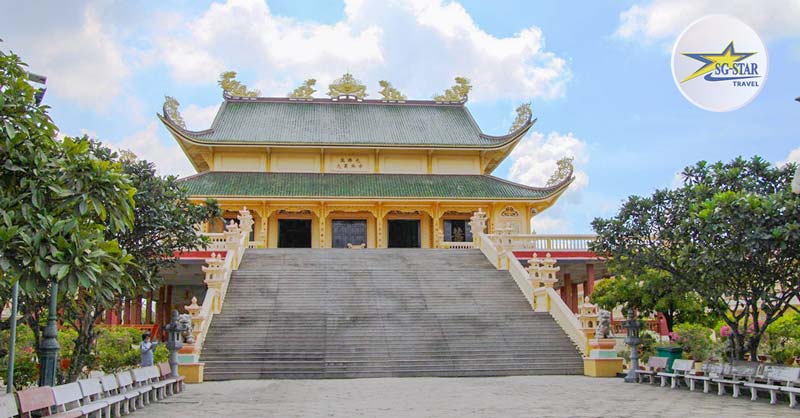 Chánh điện Chùa Đại Tòng Lâm - Tour Vũng Tàu 1 Ngày từ Sài Gòn
