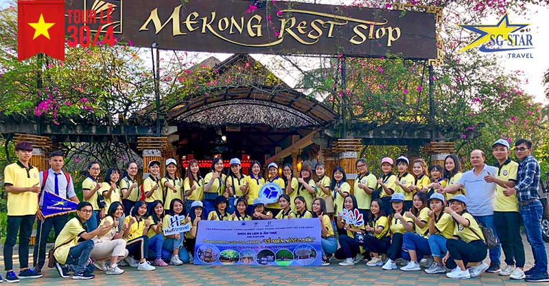 Dừng chân dùng điểm tâm sáng tại Mekong Rest Stop