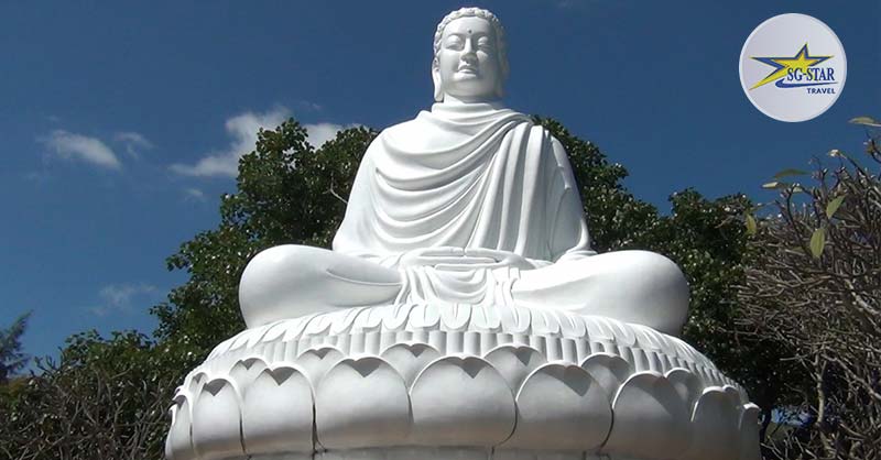 Chiêm bái Tượng Thích Ca Phật Đài